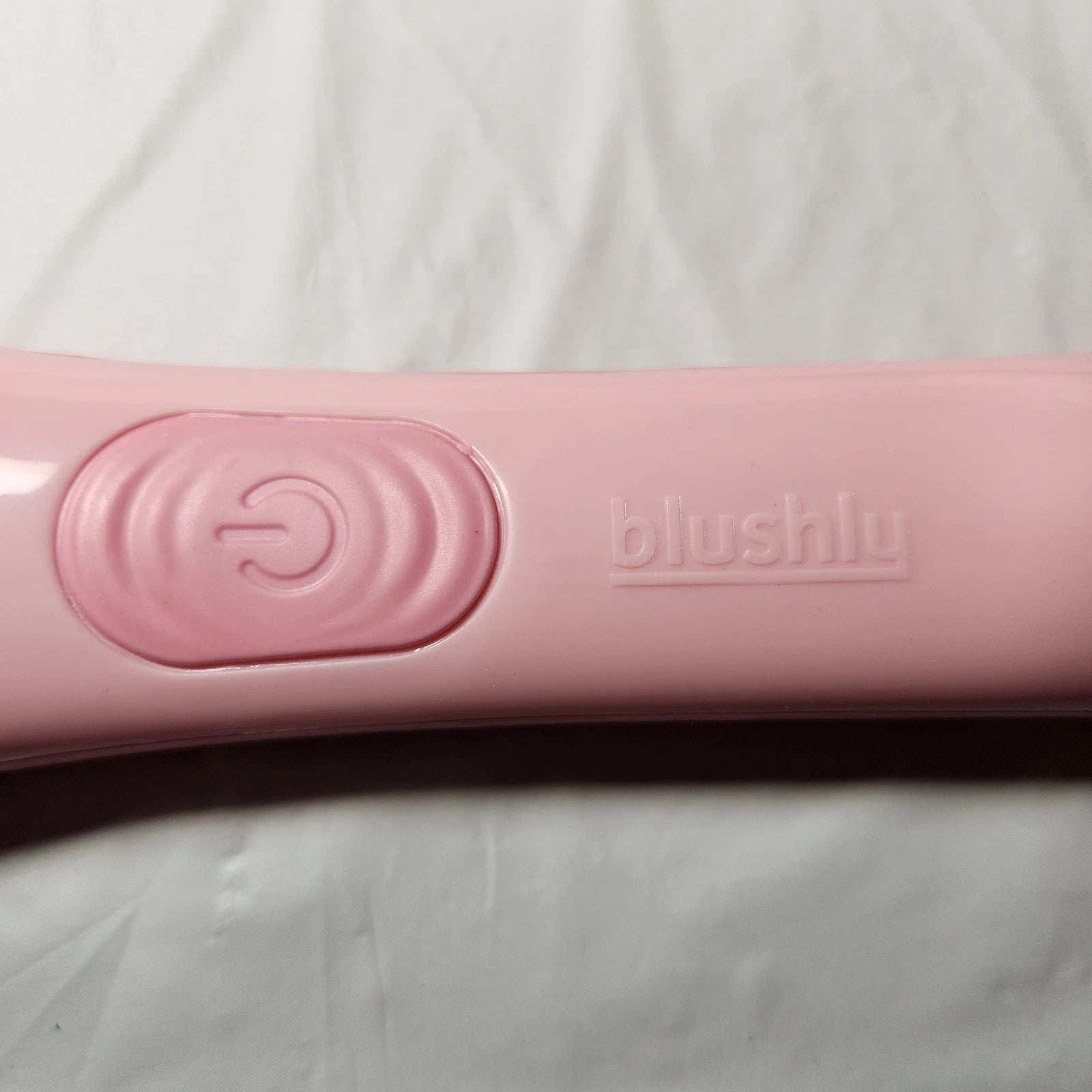 Blushly Cleansing & Exfoliating Body Brush with Multiple Brush Heads