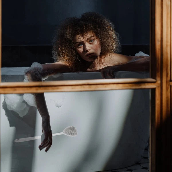 Heart-shaped Bath Brush Shower Exfoliator Scrubber Long Handle Bathing